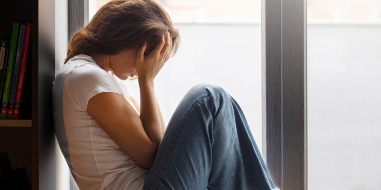 Quem sofre com depressão ou ansiedade pode receber auxílio do Governo sem precisar trabalhar