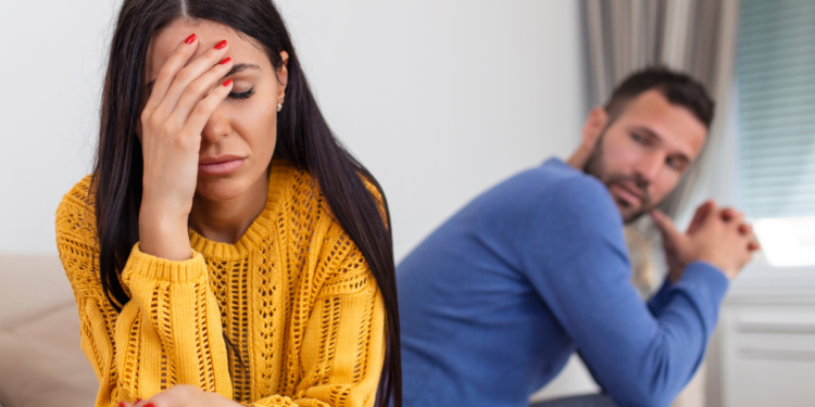 Traição pode ter peso no divórcio? Entenda quando isso afeta o processo