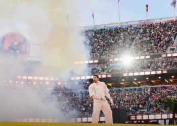Depois do show no Super Bowl, Bad Bunny está vindo para o Brasil