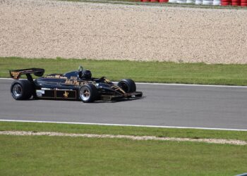 Peça rara da carreira de Ayrton Senna entra em leilão com valor milionário de R$ 63 milhões