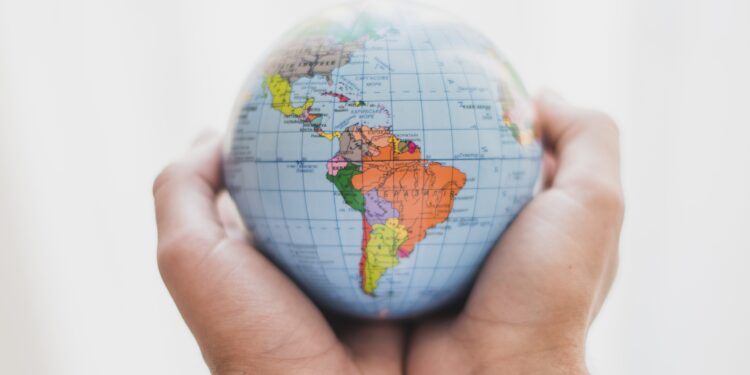 Não é a Venezuela, nem o Paraguai: veja o país mais barato para viver na América do Sul