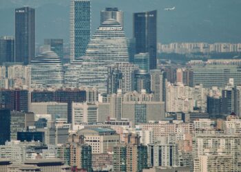 Com 20 mil moradores, restaurantes, mercados e até hospital, esse é o maior prédio residencial do planeta