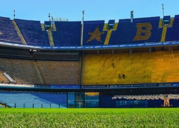 Ídolo do Boca Juniors sofre infarto aos 55 anos e encontra-se hospitalizado