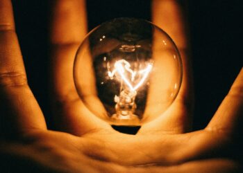Em 1901, Thomas Edison previu o que aconteceria em 2026