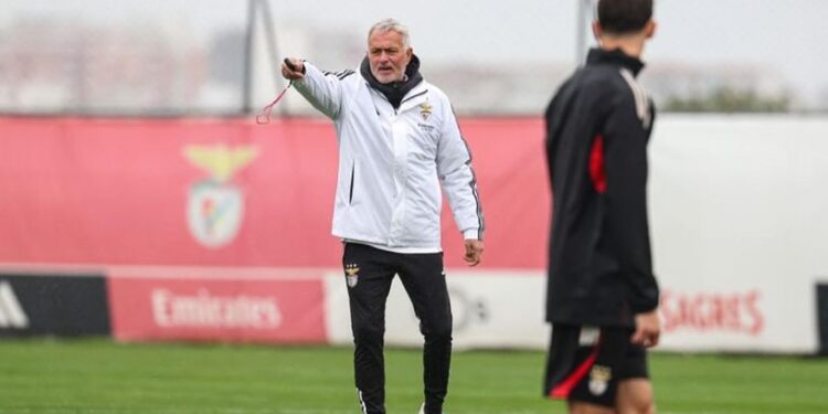 Após a Copa do Mundo 2026, José Mourinho será chamado para assumir o comando da seleção