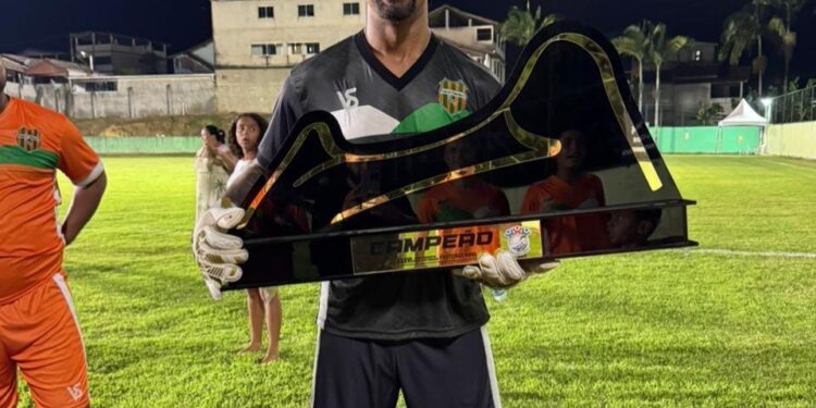 Goleiro Bruno abre o jogo sobre o caso Eliza Samudio e responde pergunta do filho