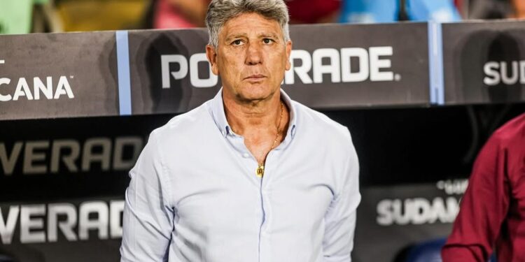 Com Tite correndo risco de demissão, R. Gaúcho crava: “Só ligar. Renato está pronto para assumir o Cabuloso”