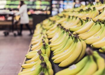 Supermercado famoso surpreende e remove a escala de trabalho 6×1 das suas unidades