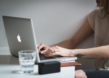 Empresa anuncia fim dos serviços do ChatGPT no dia 13/02