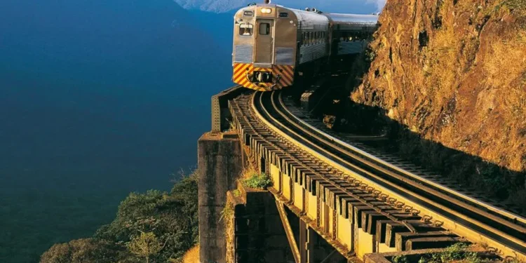 Passeio de trem no Brasil é o 14º mais bonito do mundo, revela ranking internacional