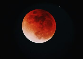 Lua vai mudar de cor na próxima semana; saiba quando o fenômeno poderá ser visto