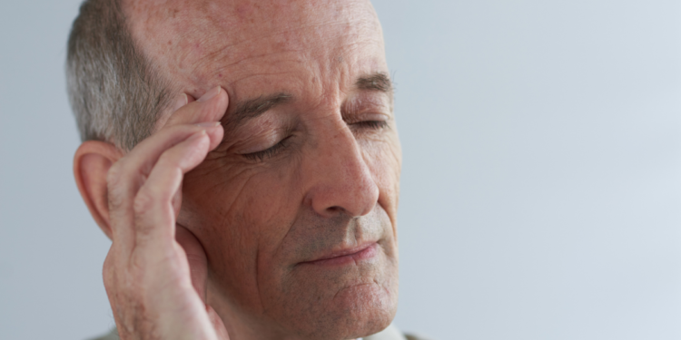 3 hábitos simples que podem diminuir muito o risco de AVC em idosos