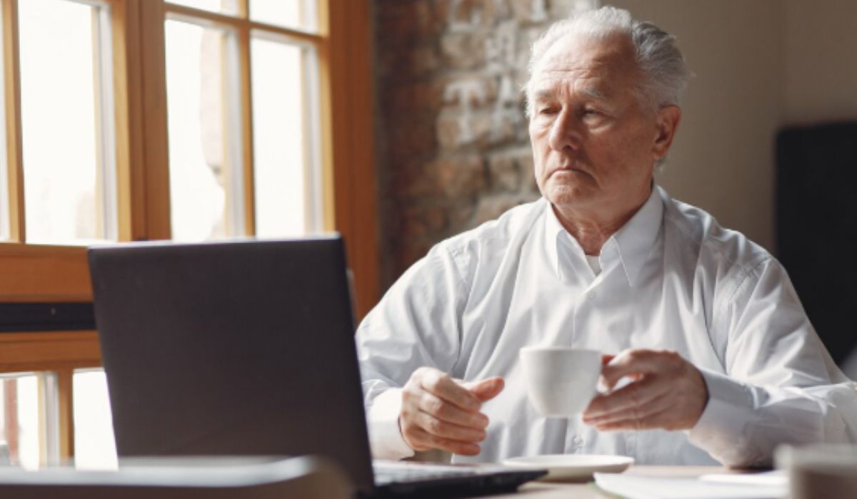 INSS não antecipará 13º em abril para quem recebe acima do salário mínimo