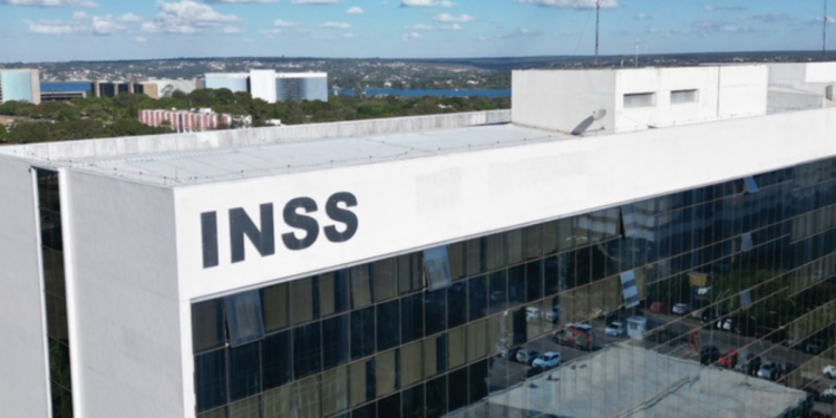 Aposentados terão mais 3 meses para receberem ressarcimento do INSS