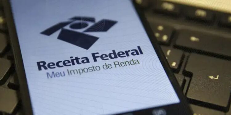 Brasileiros devem instalar esse aplicativo de Receita Federal no celular urgentemente