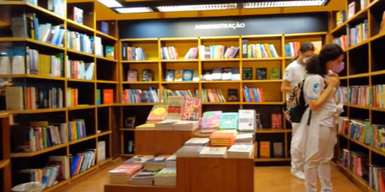 Com dívida milionária, livraria mais famosa do Brasil fecha as portas em 2026