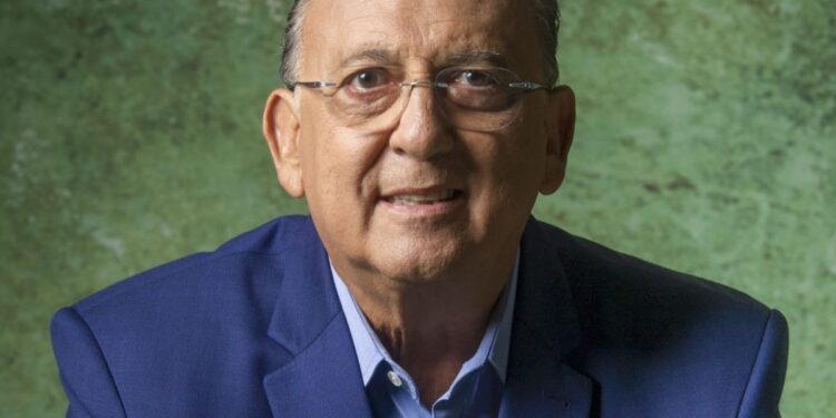 Enquanto ganhava R$ 5 milhões na Globo, esse é o novo salário de Galvão Bueno no SBT