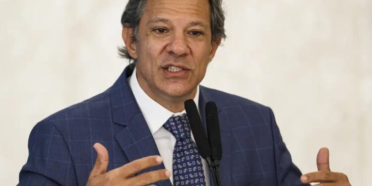 Haddad confirma despedida e define data para deixar o Governo Lula
