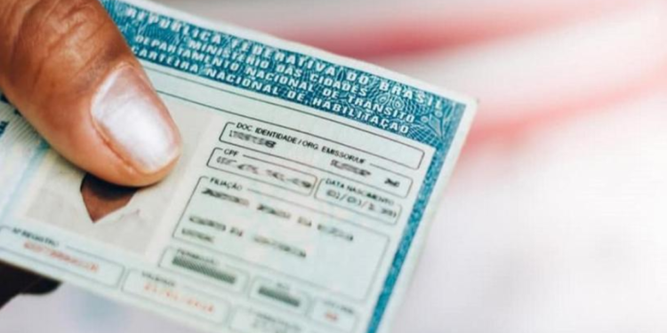 Novos motoristas terão que comprovar 5 meses sem o uso de substâncias ilícitas para obter a CNH