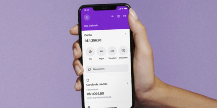 Nubank comete erro crasso e cancela conta bancária com R$ 2 milhões