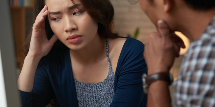 O que significa ficar em silêncio durante uma discussão e por que isso é bom, segundo a ciência?