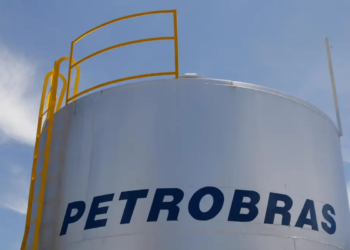 Passagens aéreas podem ficar muito caras no Brasil, após decisão da Petrobras