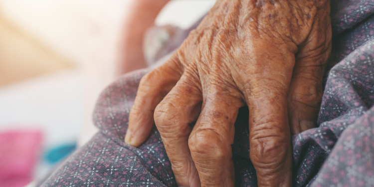 Quais dívidas podem ser “perdoadas” para quem tem mais de 60 anos no Brasil?