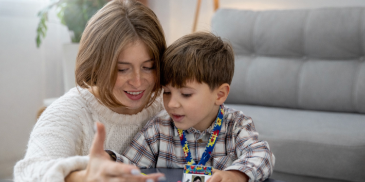 Se o seu filho possuir alguma dessas condições você poderá receber auxílio de R$ 1.621 mensais do Governo