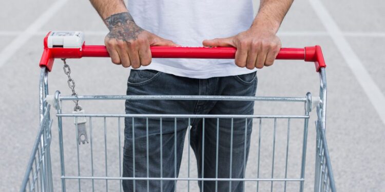 Uso inadequado de carrinhos de supermercado irá render multa alta, após nova lei geral