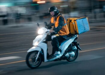 A partir de abril, trabalho de motoboy passará por uma das maiores mudanças da história no Brasil