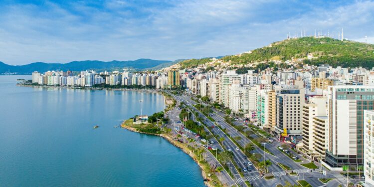 Capital brasileira com mais de 40 praias investe R$ 159 milhões para resolver problema histórico