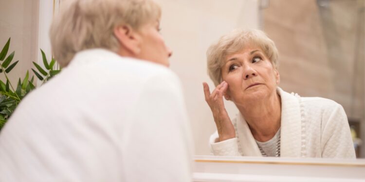 Em que idade o corpo começa a envelhecer? Estudo revela o momento exato