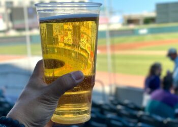 Martelo batido: cerveja está proibida nos estádios de futebol