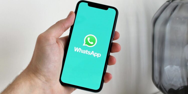 Não responda: novo golpe no WhatsApp obriga usuário a realizar pagamento via PIX