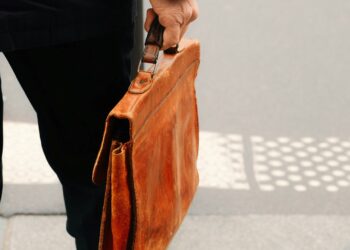 País muda lei trabalhista e passa a ter uma das semanas de trabalho mais curtas da América