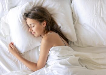 Sonhar com alguém não é coincidência: veja o que isso significa