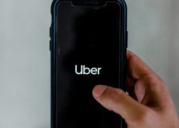 Uber pode ter que pagar indenização se motorista recusar corrida em certos casos