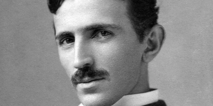 Por que as pessoas inteligentes tendem a ter menos amigos, segundo Nikola Tesla