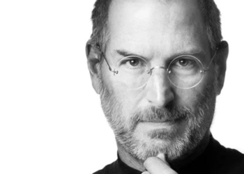 A razão pela qual Steve Jobs abandonou a faculdade após 6 meses
