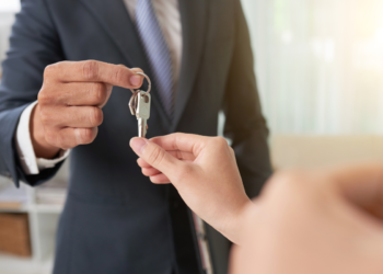 Agora os proprietários terão de indenizar os inquilinos se não cumprirem esta normativa, neste país