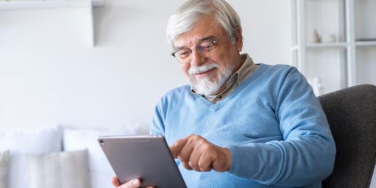 Aposentado ansioso pelo 13º salário