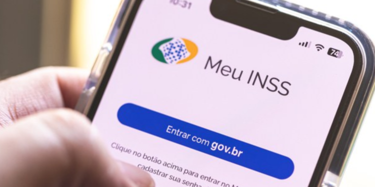 Aposentados que vivem no Brasil devem preparar a conta para pagamento no 24/04