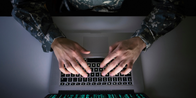 Bill Gates alerta sobre a Terceira Guerra Mundial: o conflito será no ciberespaço e as armas serão algoritmos