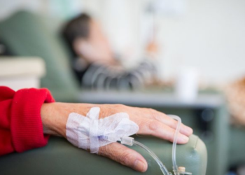 Brasileiros com câncer recebem ótima notícia direto do SUS