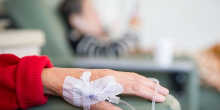 Brasileiros com câncer recebem ótima notícia direto do SUS