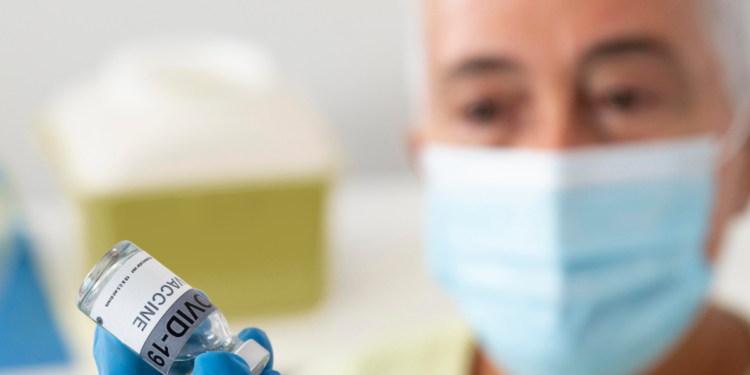 Cientistas descobrem que vacina famosa no Brasil pode acabar com o Alzheimer