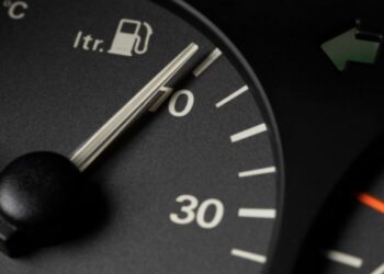 Marcador de combustível no carro