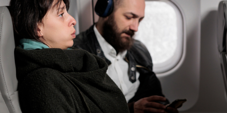 Especialistas alertam: este é o assento que você nunca deve escolher no avião