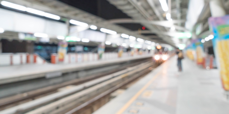 Estações de trem suspensas: governo interrompe operações por 12 horas e população terá que se locomover de outra forma neste país