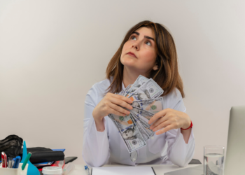 Estudo revela: 42% dos brasileiros trocariam salário por outra prioridade